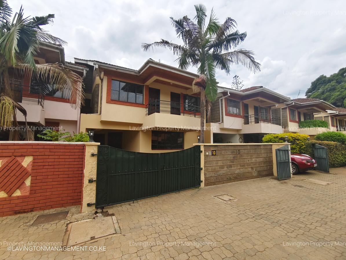 5 Bed Townhouse with En Suite at Lavington Green - 1