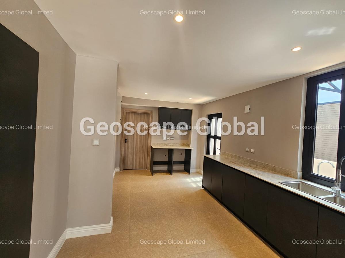 4 Bed Townhouse with En Suite in Runda - 7