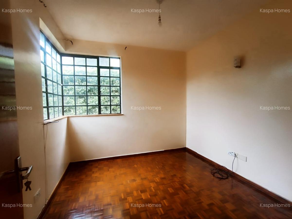 4 Bed Townhouse with En Suite in Kitisuru - 11