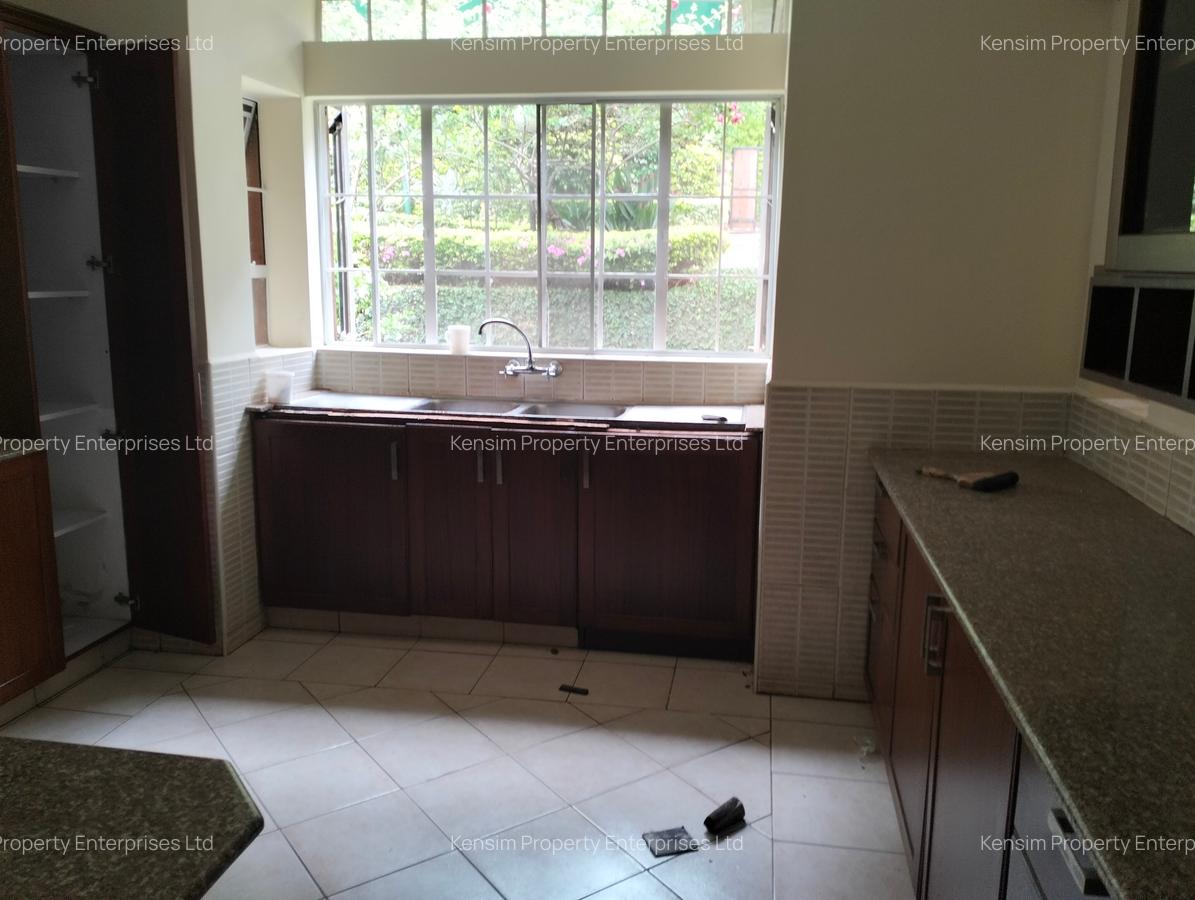 5 Bed Townhouse with En Suite in Rosslyn - 11