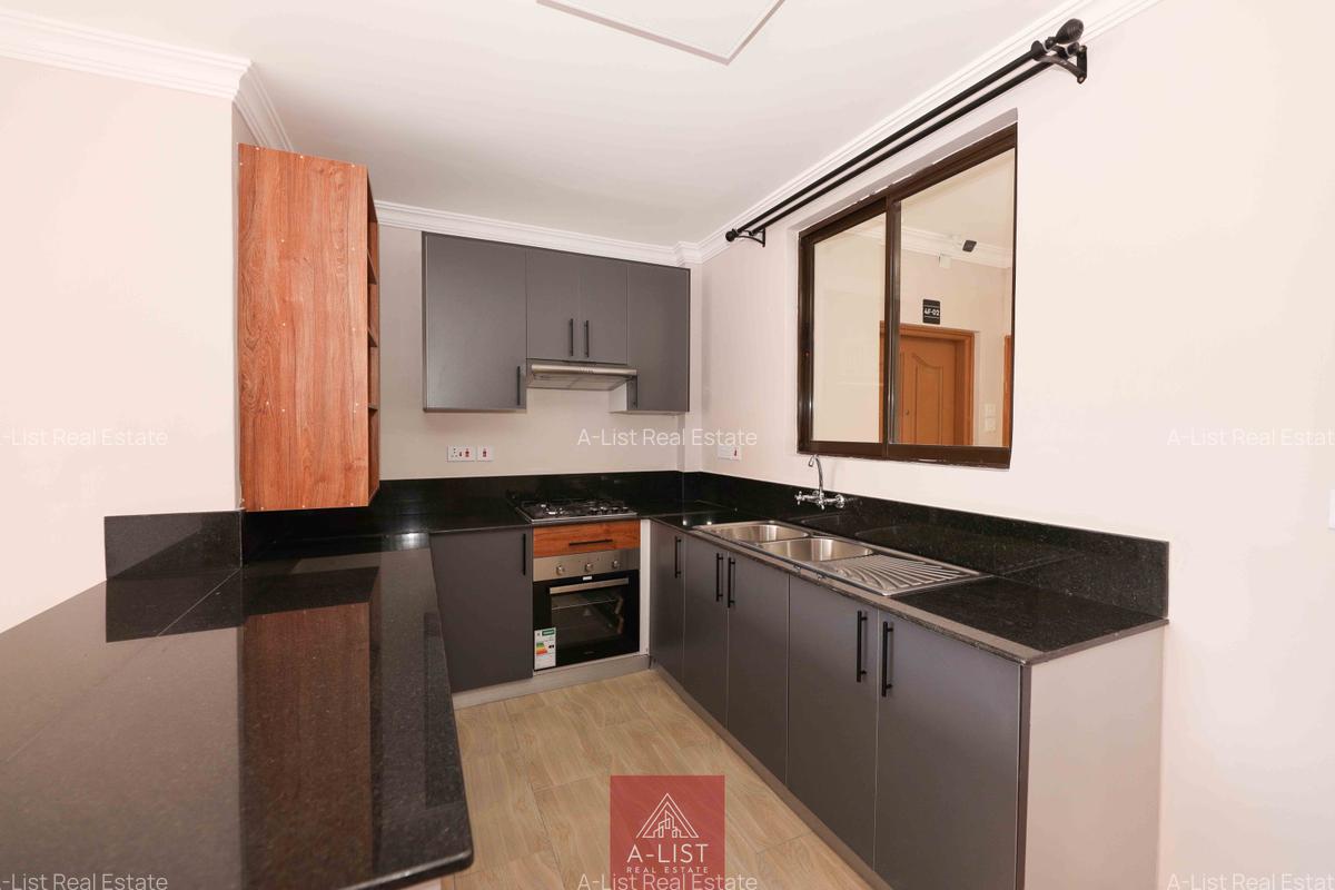 2 Bed Apartment with En Suite at Lantana Road - 10