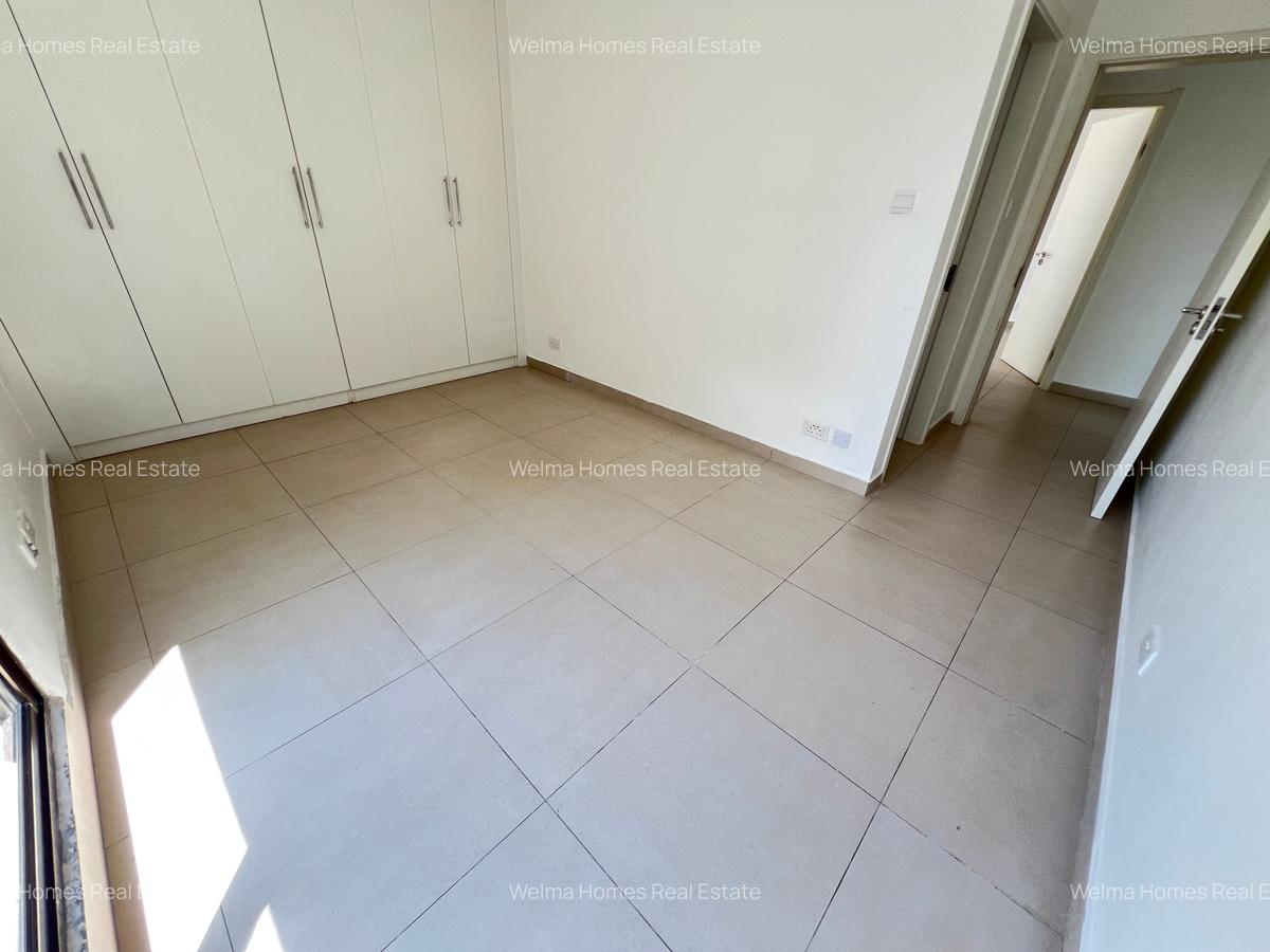 2 Bed Apartment with En Suite in Lavington - 11