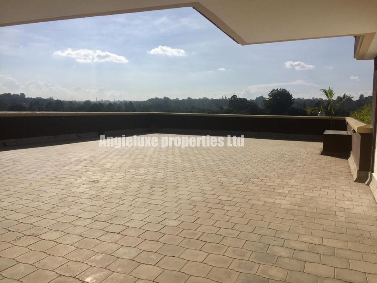 Furnished 3 Bed Apartment with En Suite at Riverside Drive - 18