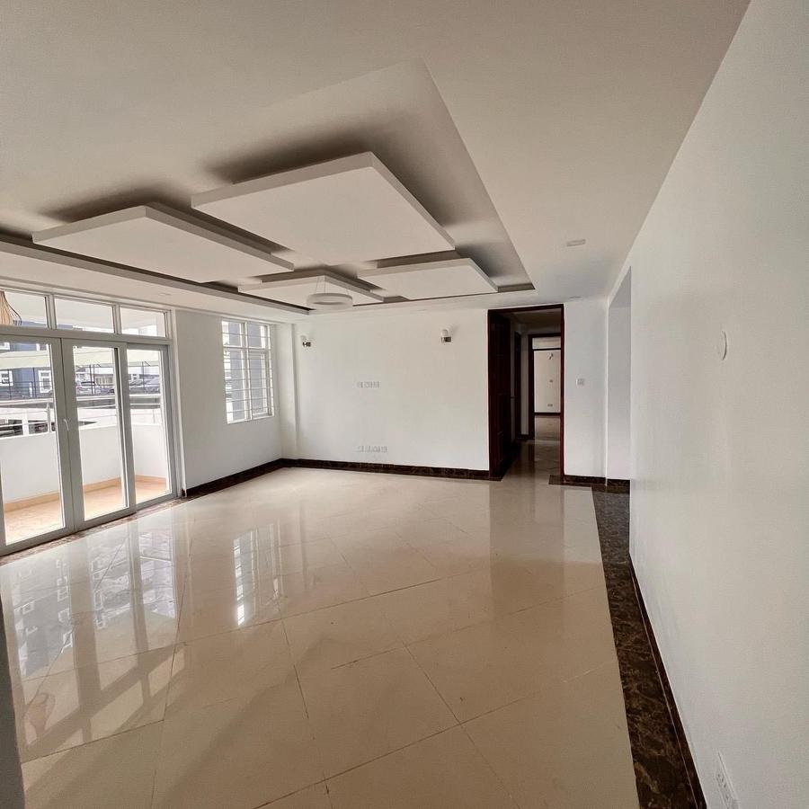 3 Bed Apartment with En Suite in Lavington - 5