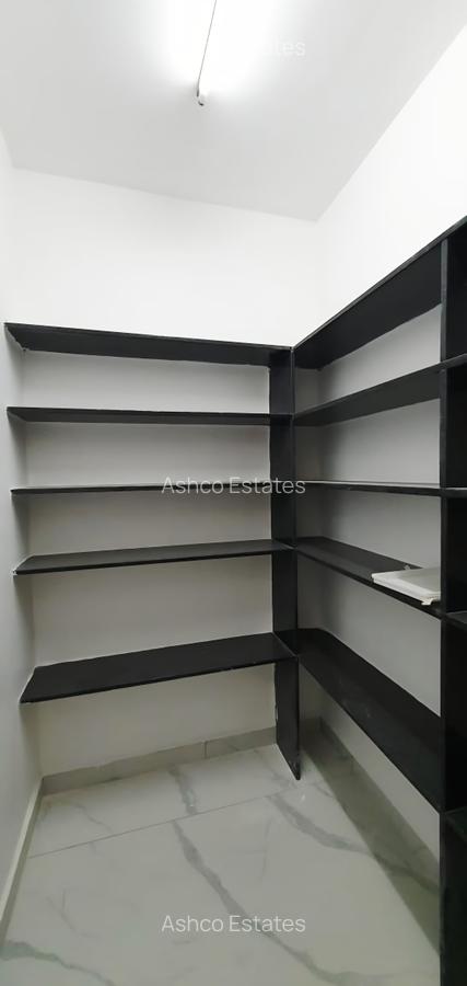 4 Bed Apartment with En Suite in Spring Valley - 7