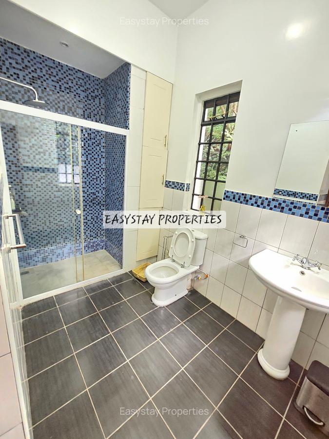 4 Bed House with En Suite in Loresho - 9