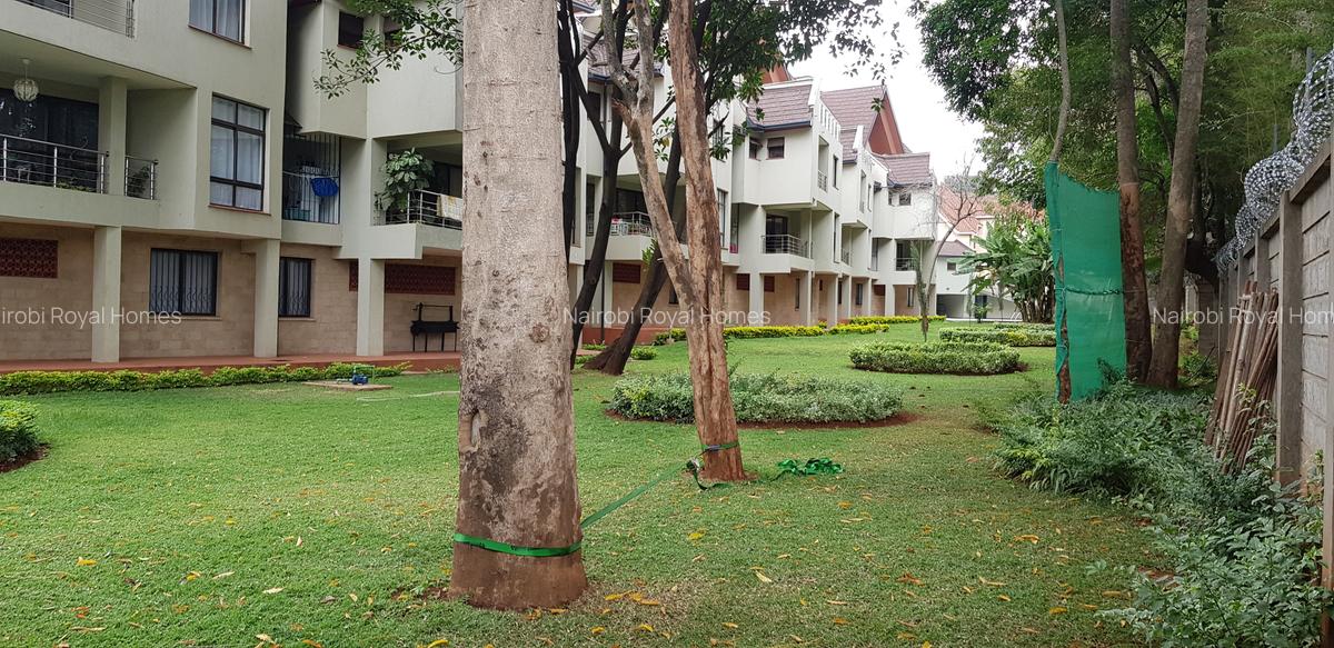 5 Bed Townhouse with En Suite at Lavington Mall - 20