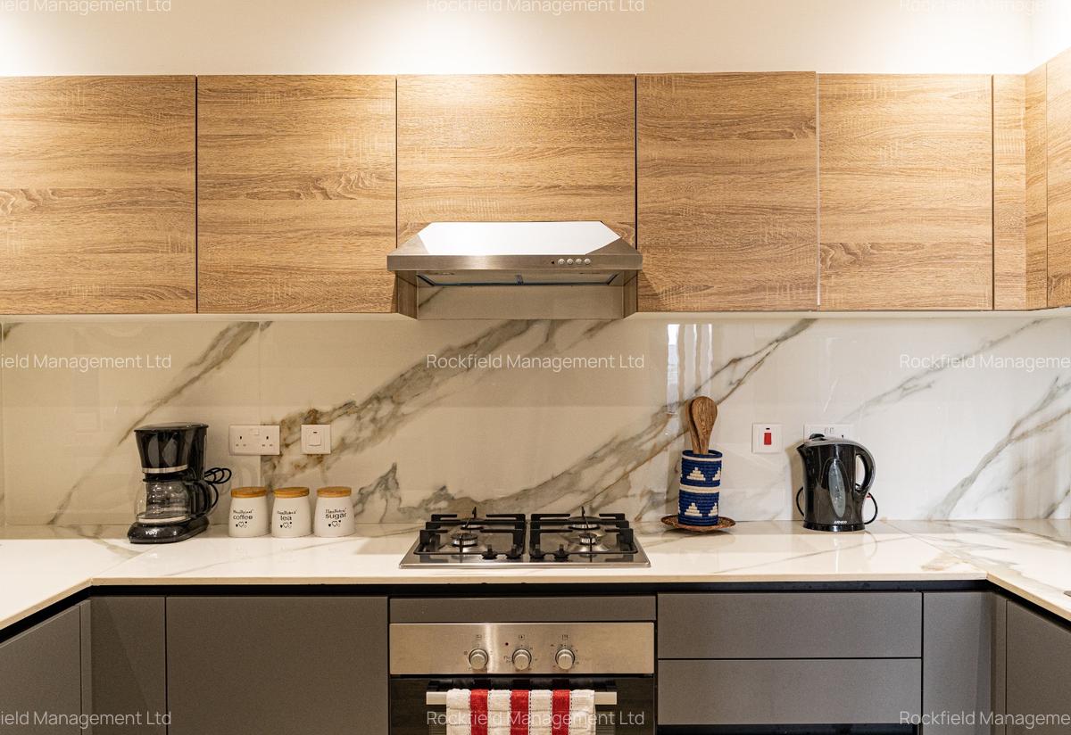 Furnished 2 Bed Apartment with En Suite in Riverside - 13