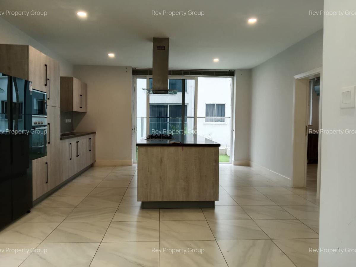 Serviced 3 Bed Apartment with En Suite in Westlands Area - 5