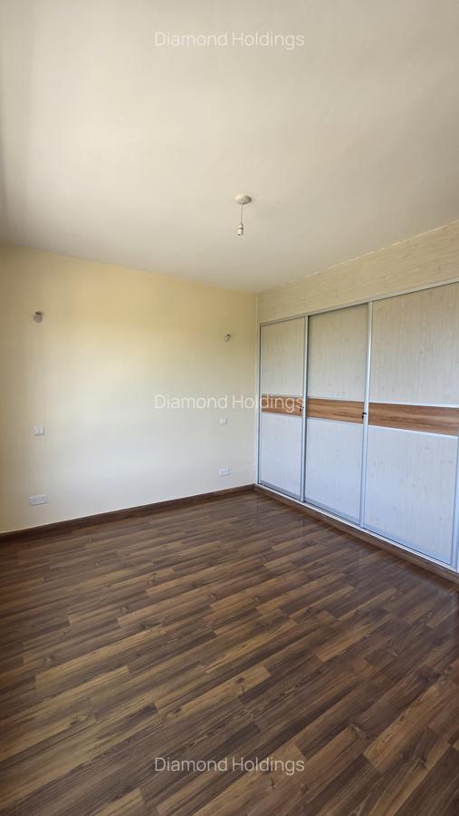 4 Bed Apartment with En Suite at Parklands - 6