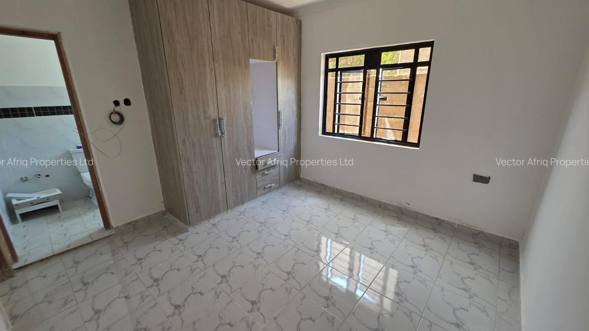 4 Bed House with En Suite in Kitengela - 12