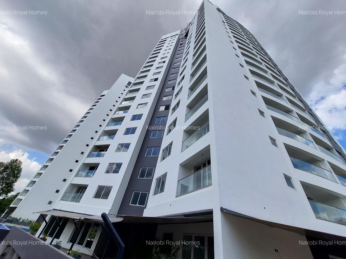 3 Bed Apartment with En Suite at Lavington Road - 2