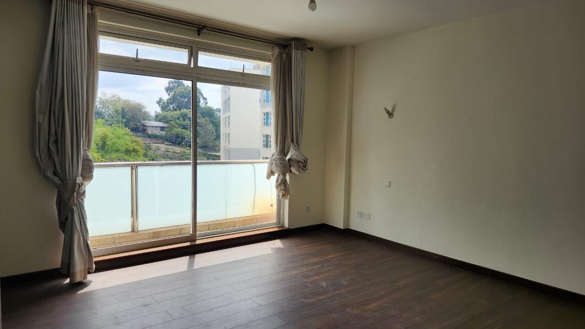 4 Bed Apartment with En Suite at General Mathenge - 3