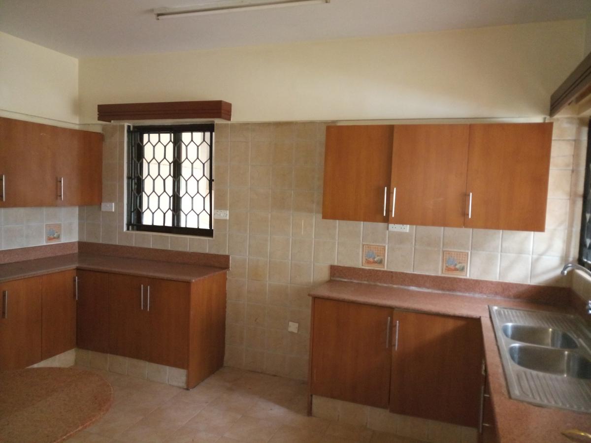 3 Bed Apartment with En Suite at Off - Rhapta Road - 5