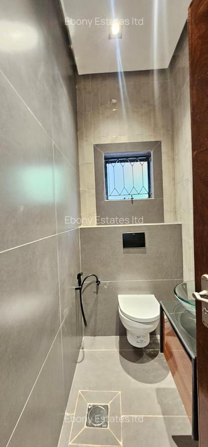 4 Bed Townhouse with En Suite in Karen - 11