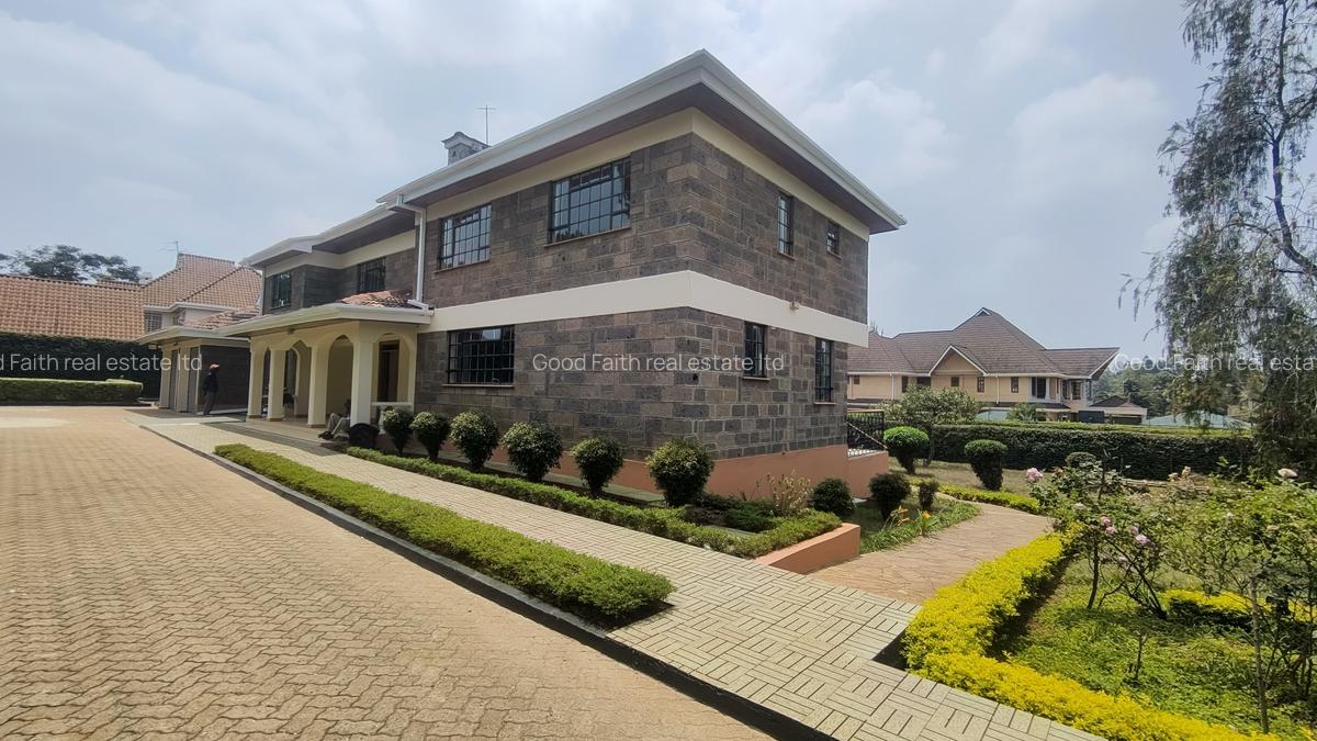 5 Bed House with En Suite in Runda - 20