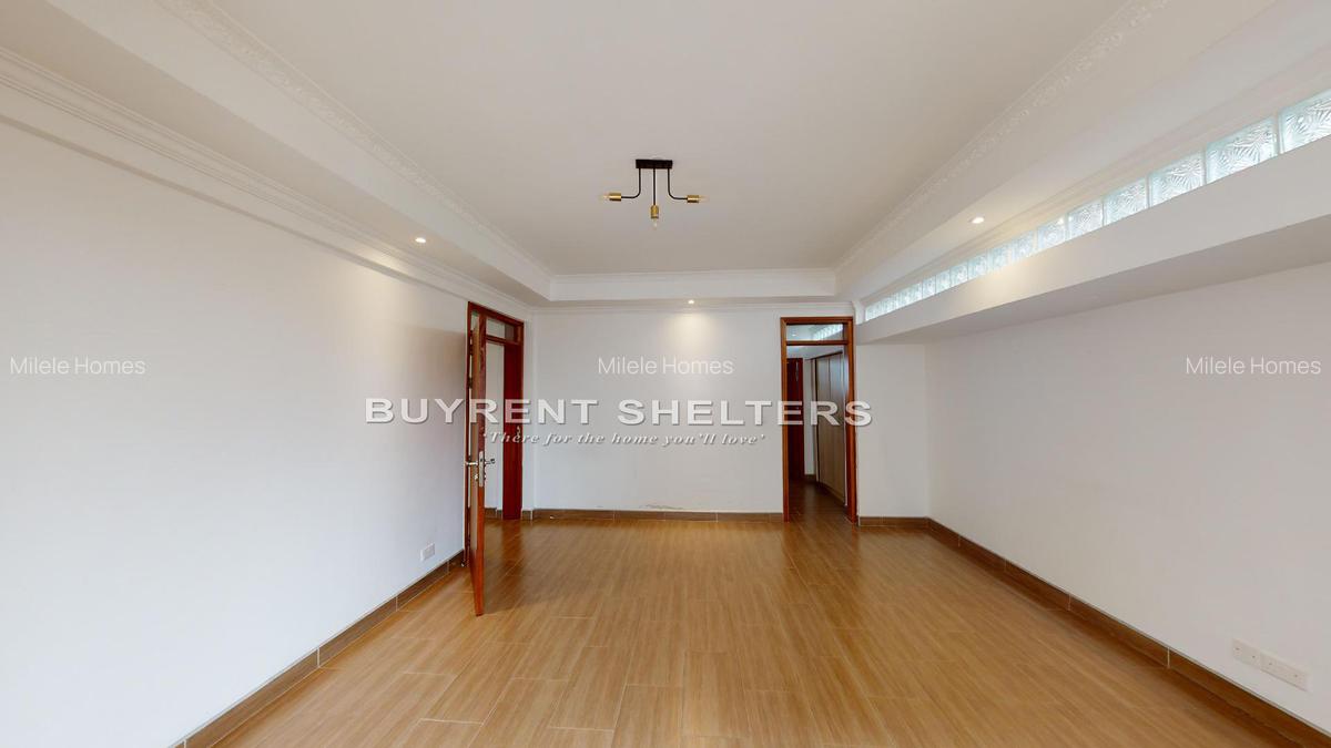 3 Bed Apartment with En Suite at Parklands - 14