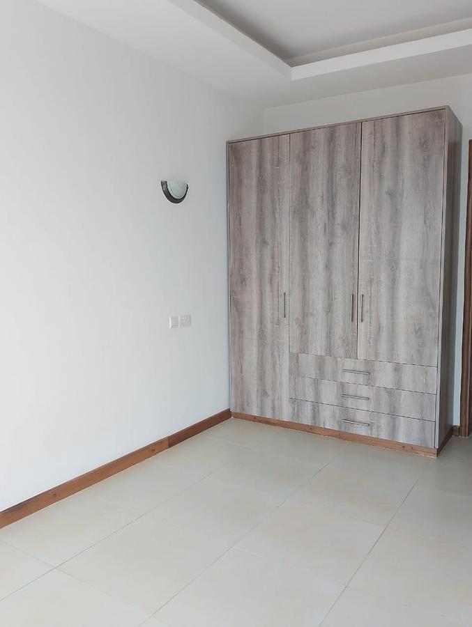 2 Bed Apartment with En Suite in Westlands Area - 4