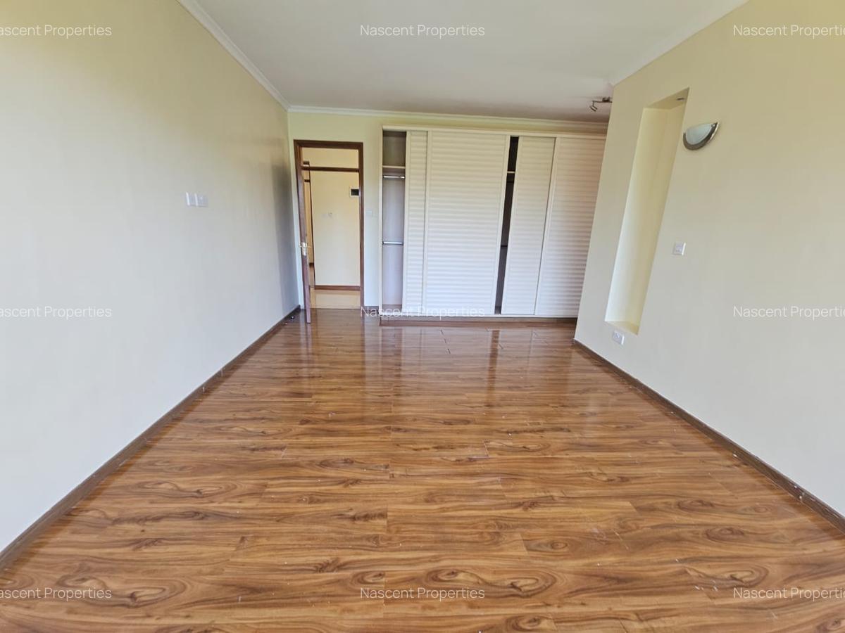 4 Bed Townhouse with En Suite in Kiambu Road - 11