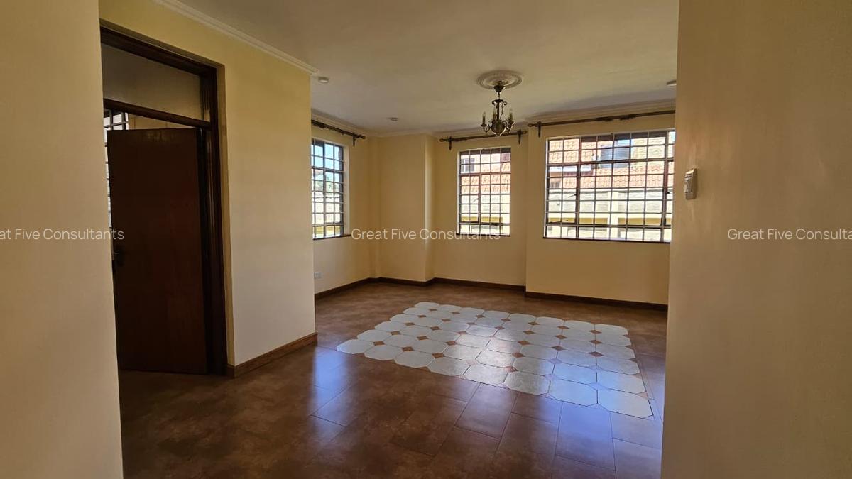 5 Bed Villa with En Suite in Runda - 9