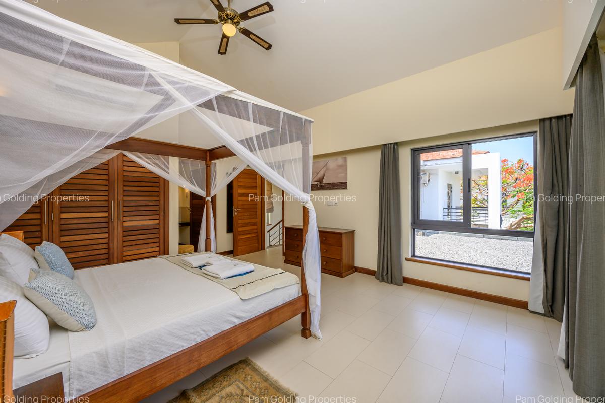 3 Bed Villa with En Suite at Mandharini - 15