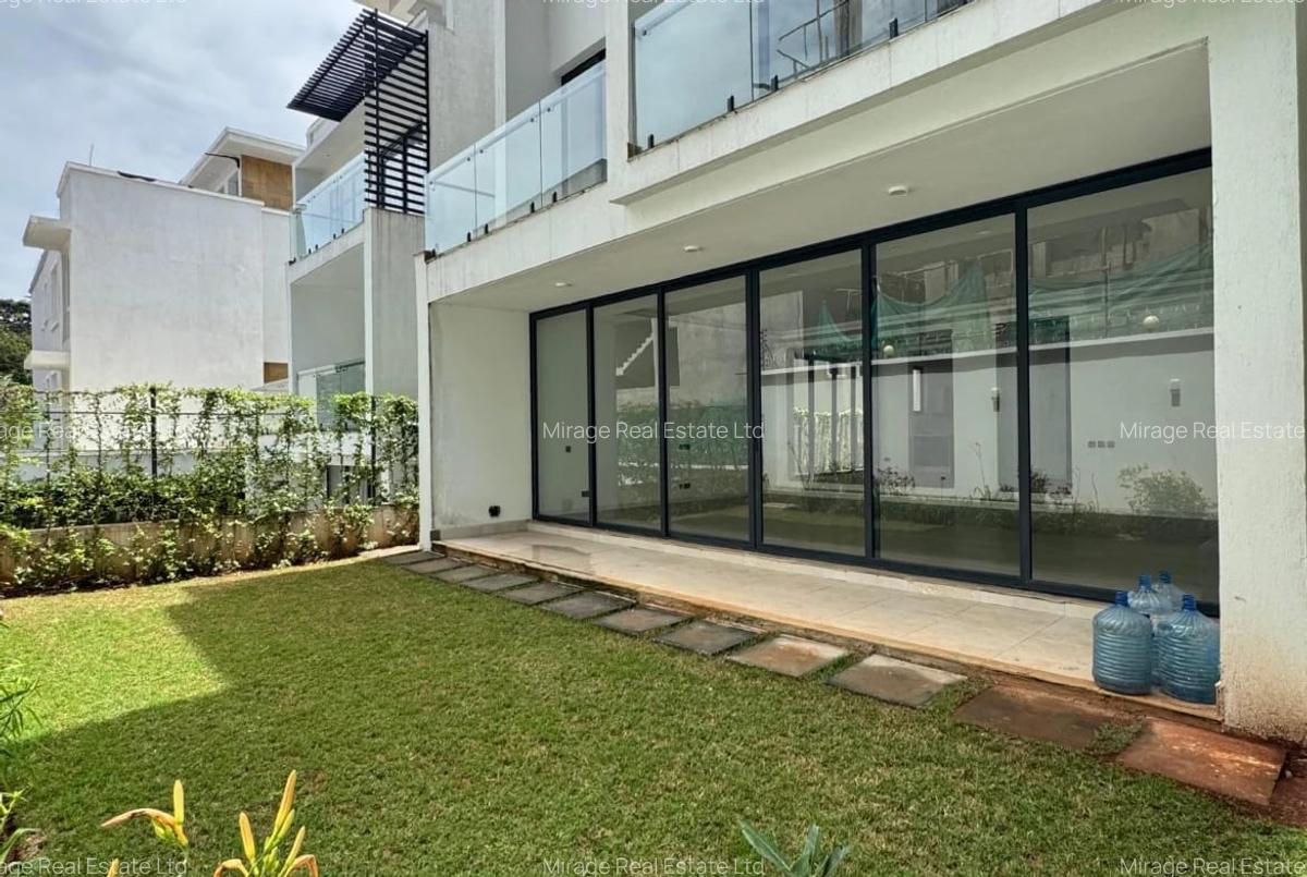 5 Bed Townhouse with En Suite in Lavington - 20