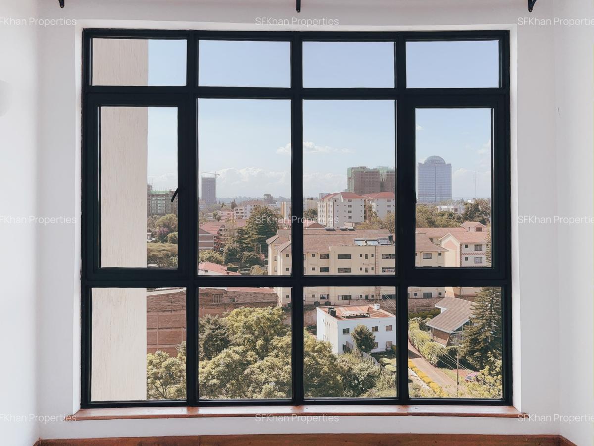 2 Bed Apartment with En Suite at Lantana Road - 20