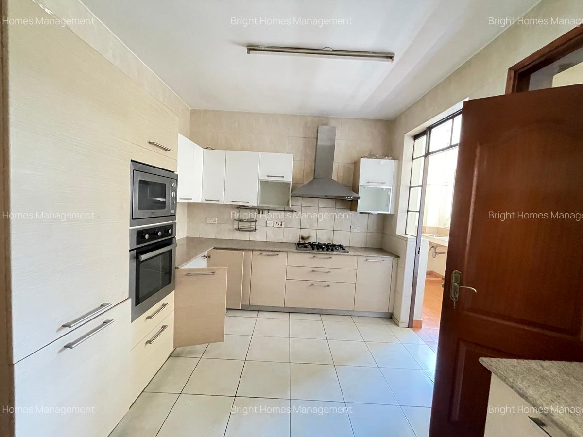 4 Bed Apartment with En Suite in Kilimani - 7