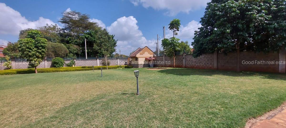 5 Bed House with En Suite in Runda - 18