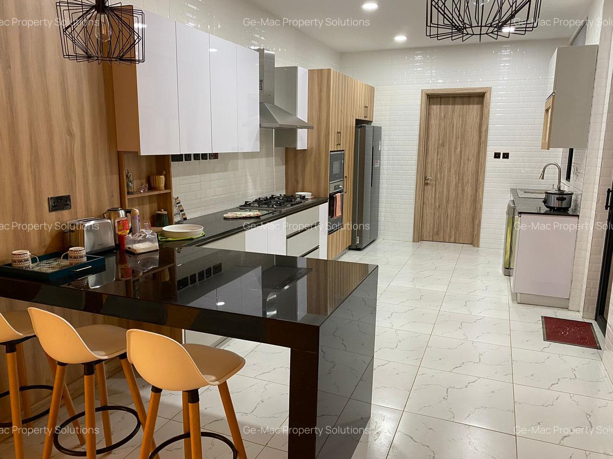 4 Bed Apartment with En Suite in Spring Valley - 5