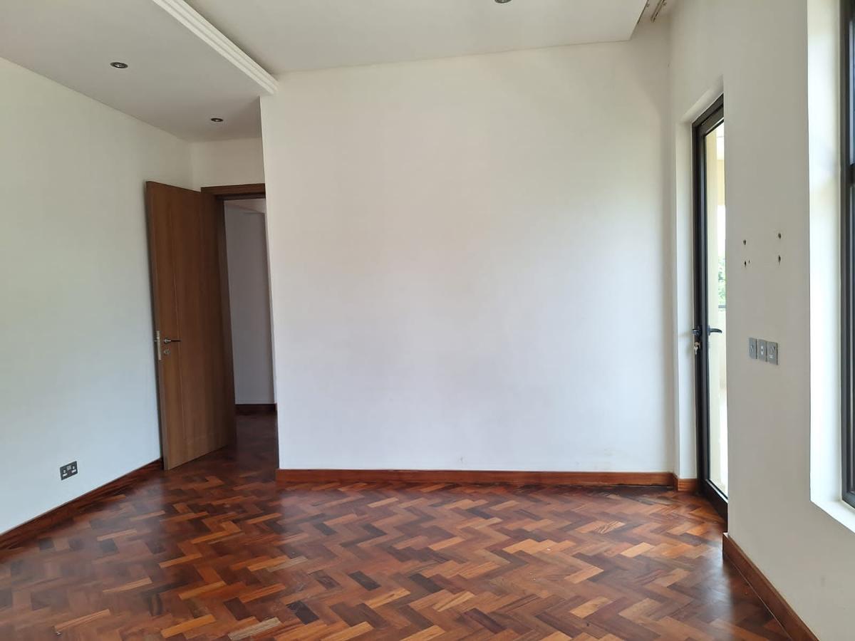 4 Bed Townhouse with En Suite in Karen - 11
