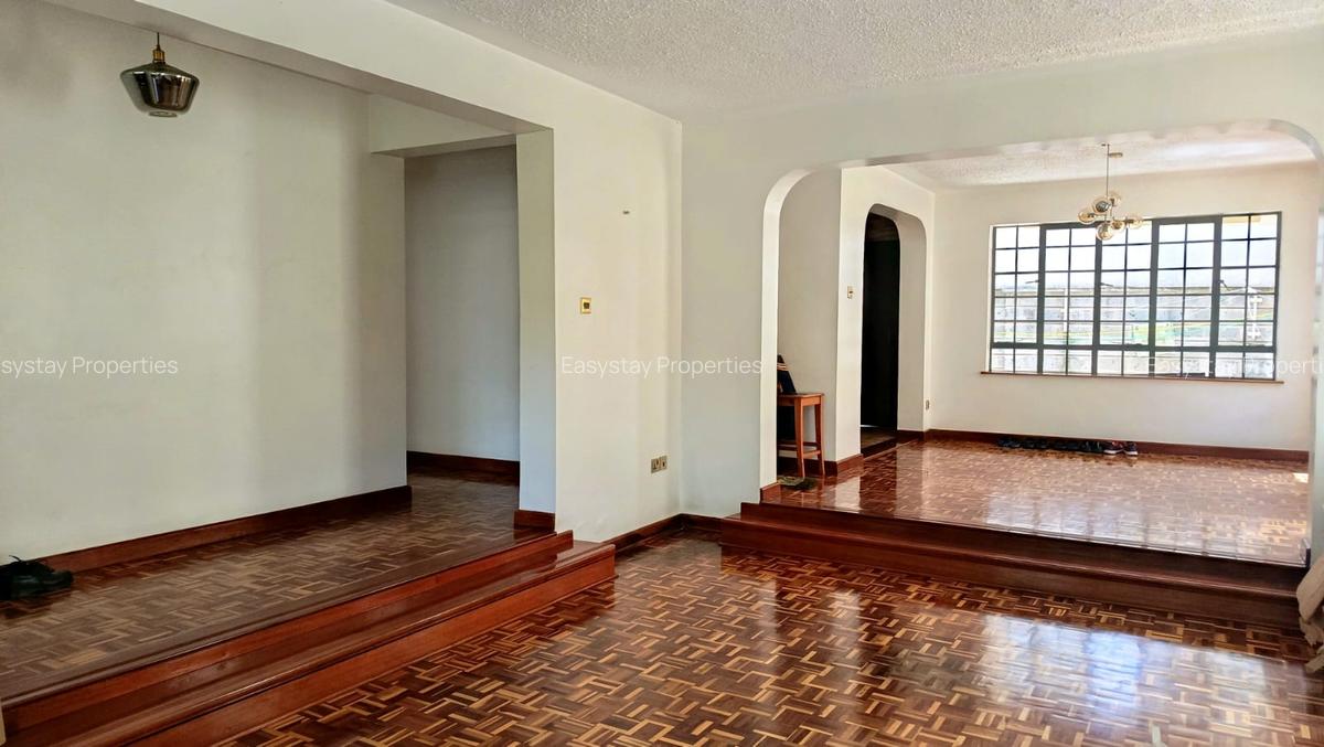 5 Bed Villa with En Suite in Lavington - 2