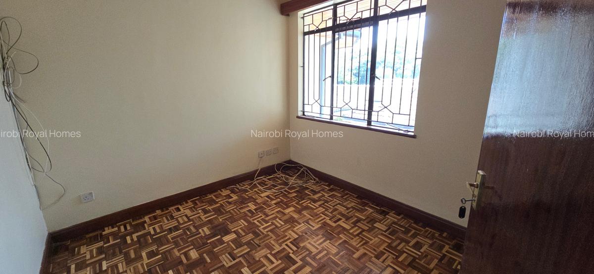 4 Bed Townhouse with En Suite at Lavington Ndoto Road - 10