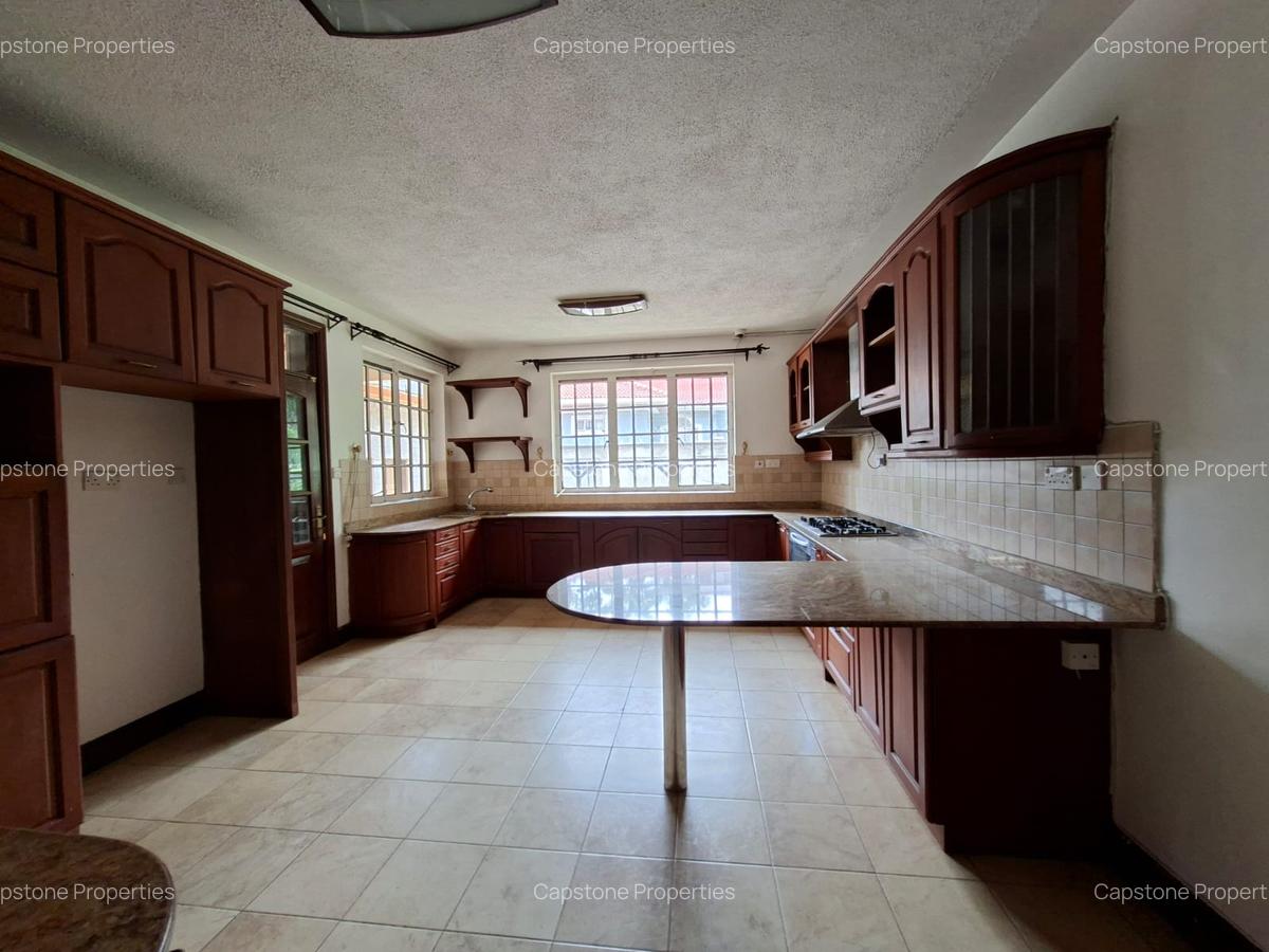 5 Bed House with En Suite in Runda - 5