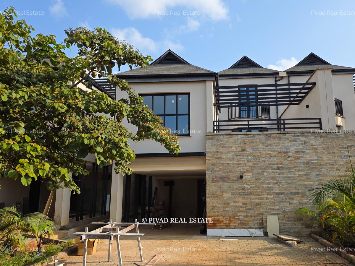 4 Bed House with Swimming Pool in Runda - 15