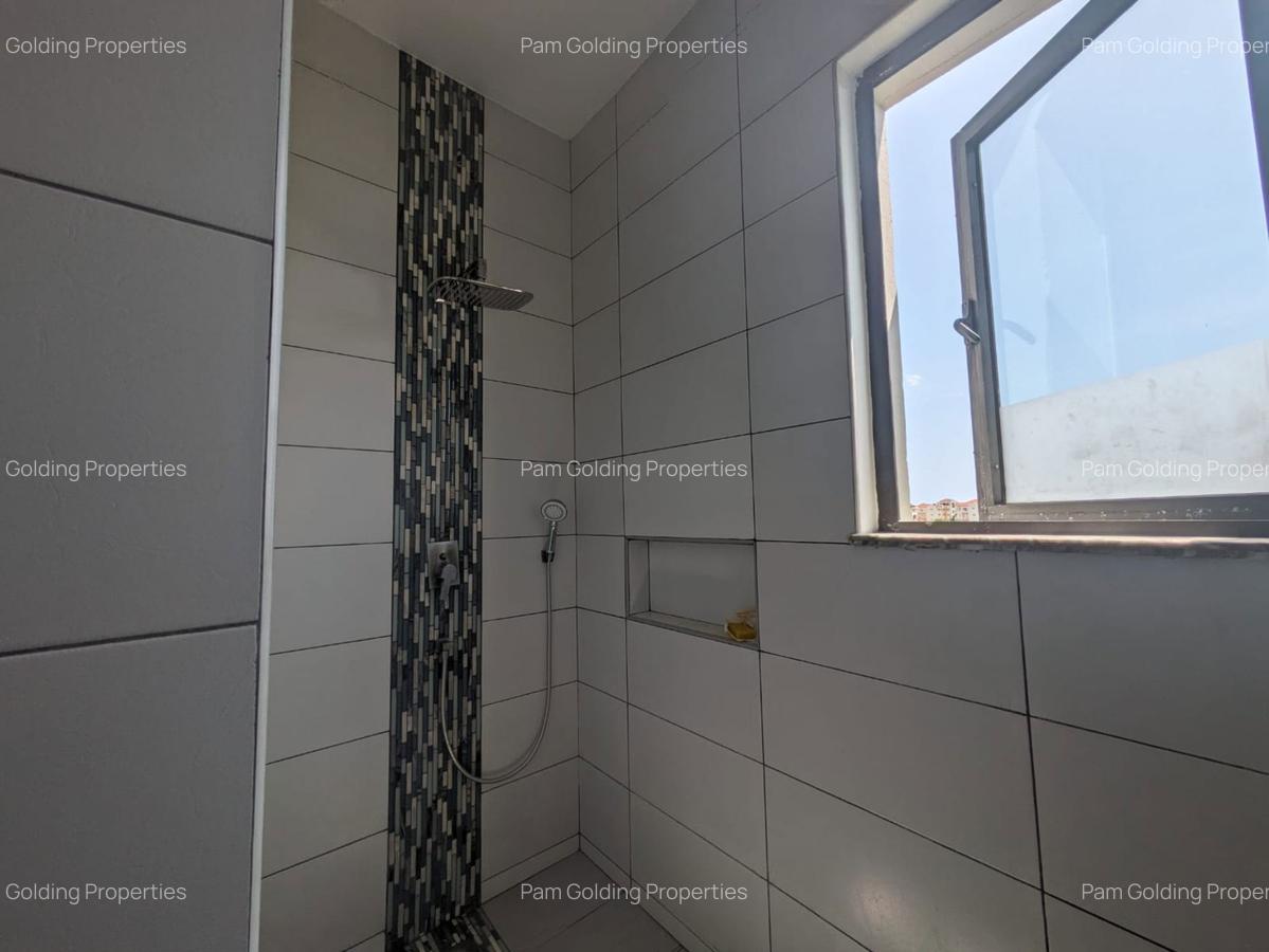 2 Bed Apartment with En Suite in Nyali Area - 16