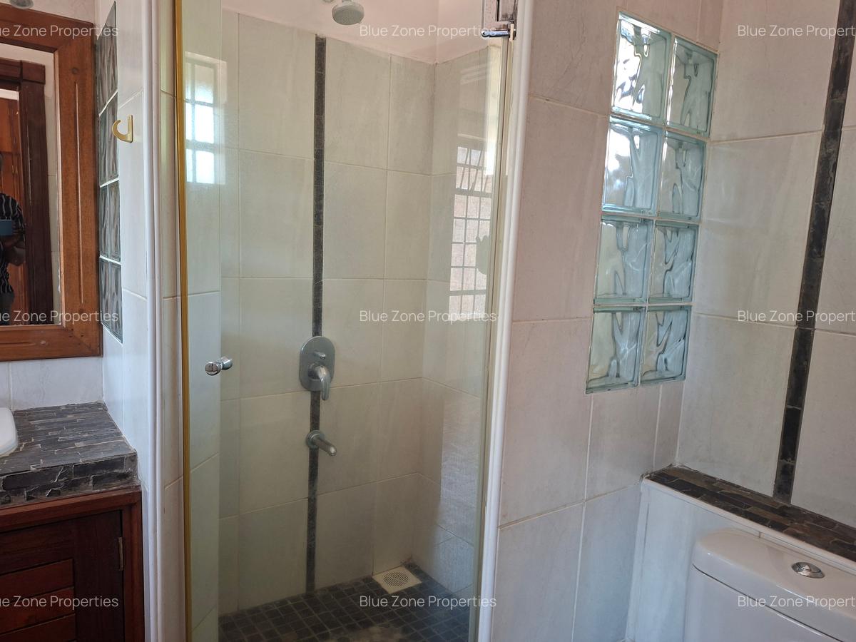 4 Bed Townhouse with En Suite at Off Peponi Rd - 17