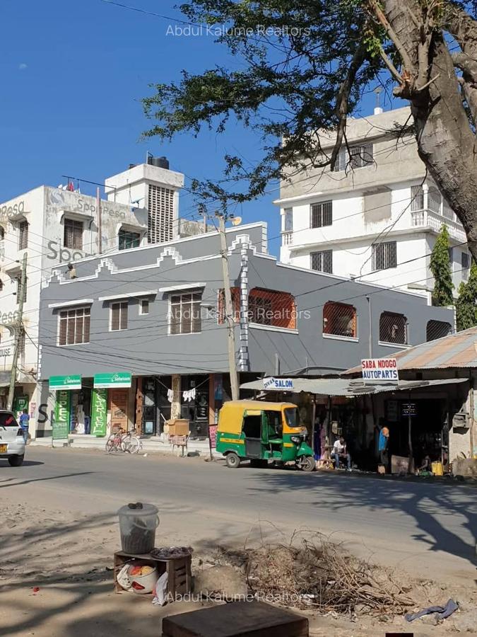 10 Bed House with Borehole at Bamburi - 4