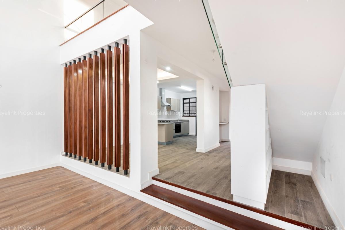4 Bed Townhouse with En Suite at Loresho - 12