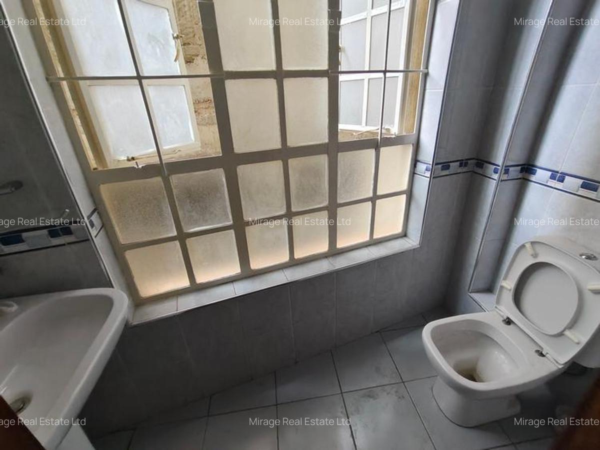 2 Bed Apartment with En Suite in Kilimani - 8