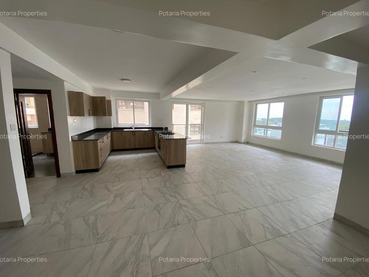 4 Bed Apartment with En Suite in Westlands Area - 8