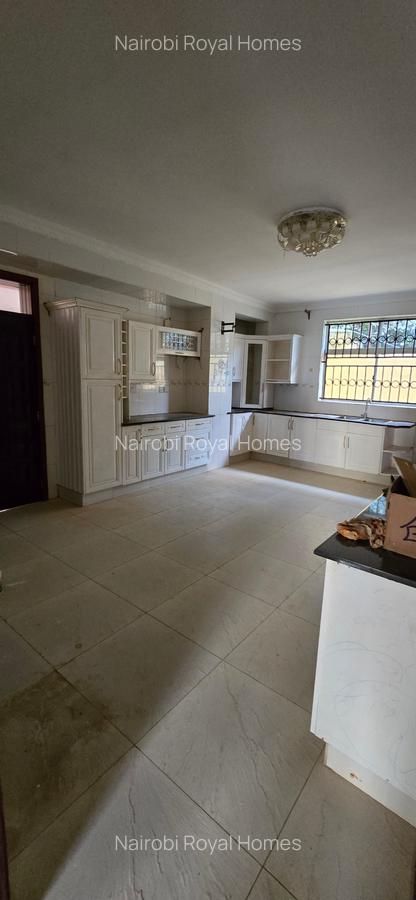 4 Bed Townhouse with En Suite at Convent Drive - 7