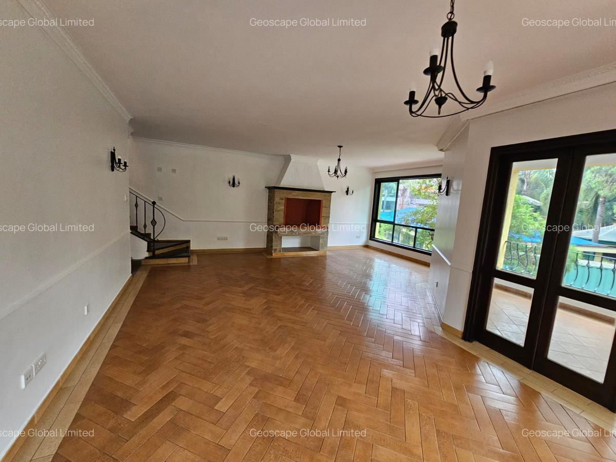 4 Bed Townhouse with En Suite in Kyuna - 6