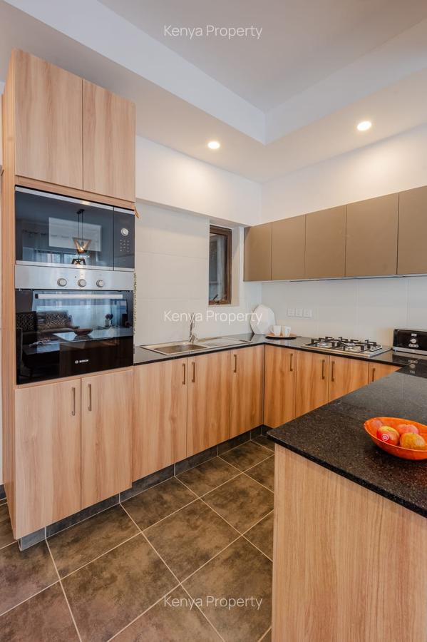 Serviced 2 Bed Apartment with En Suite at Kindaruma Rd - 8