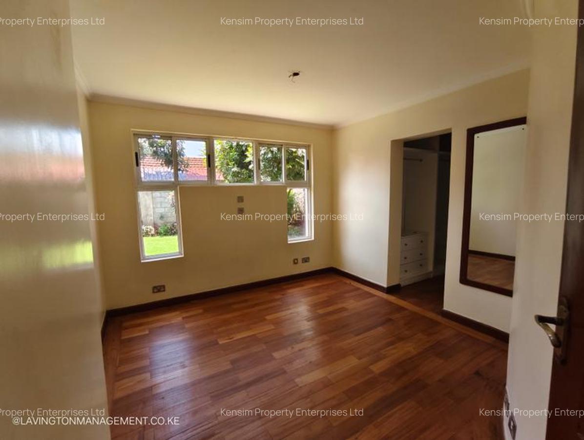 5 Bed Townhouse with En Suite in Lavington - 6