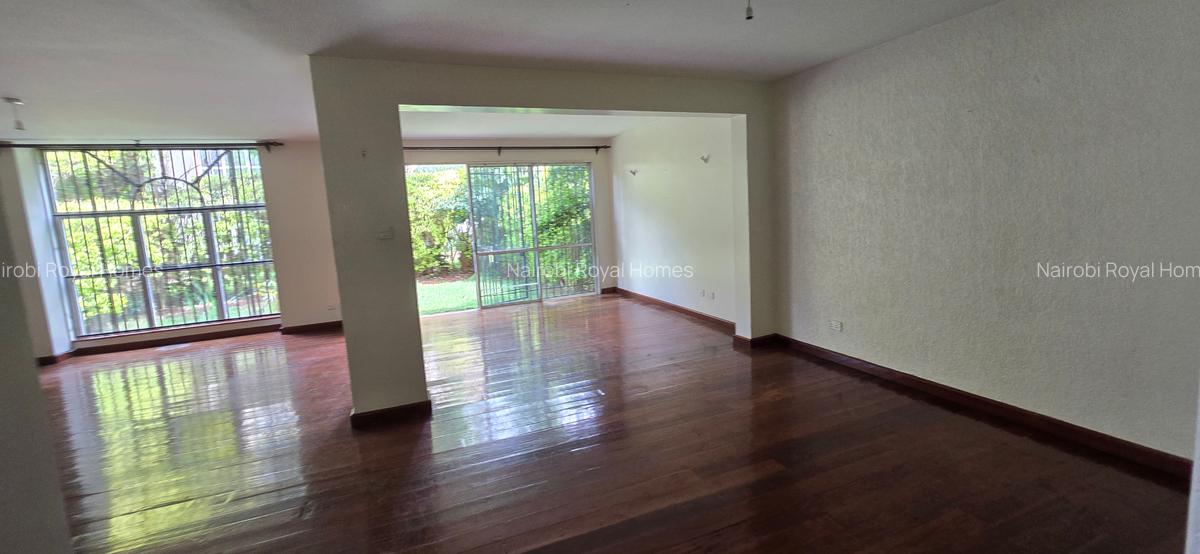 5 Bed Townhouse with En Suite at Brookside Drive - 3