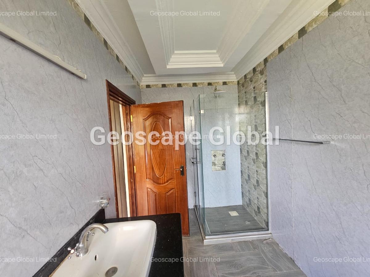 3 Bed House with En Suite in Runda - 9