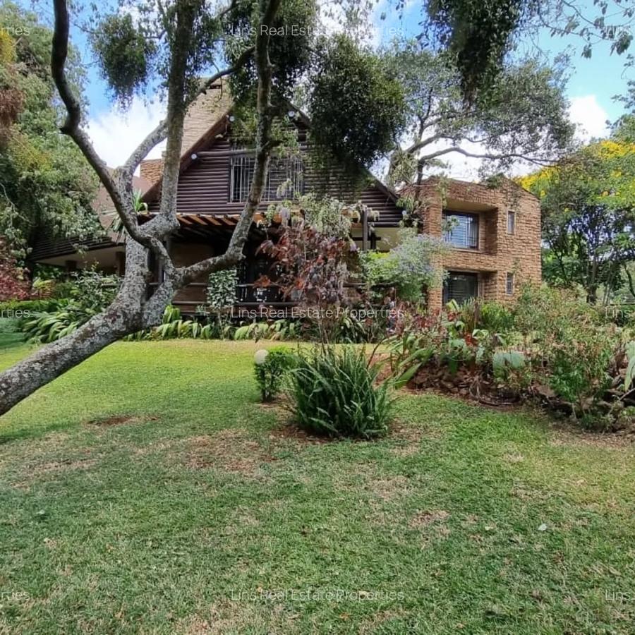 4 Bed Townhouse with En Suite in Lake View - 1