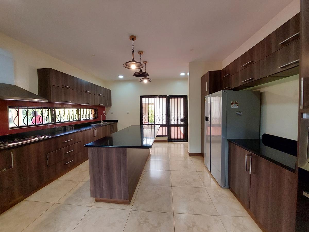 5 Bed House with En Suite at Runda Road - 13