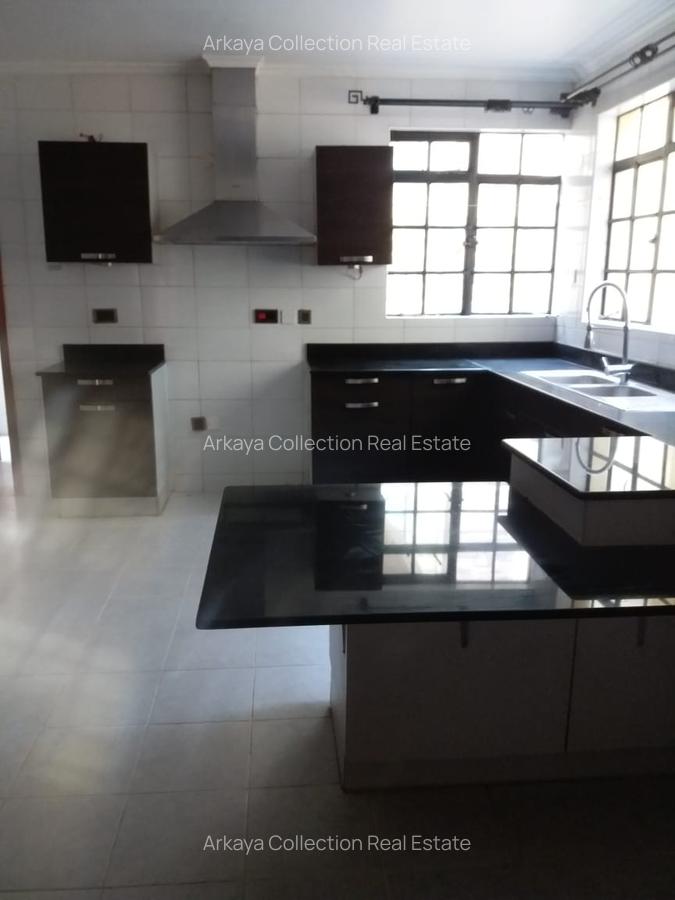 5 Bed Townhouse in Lavington - 4